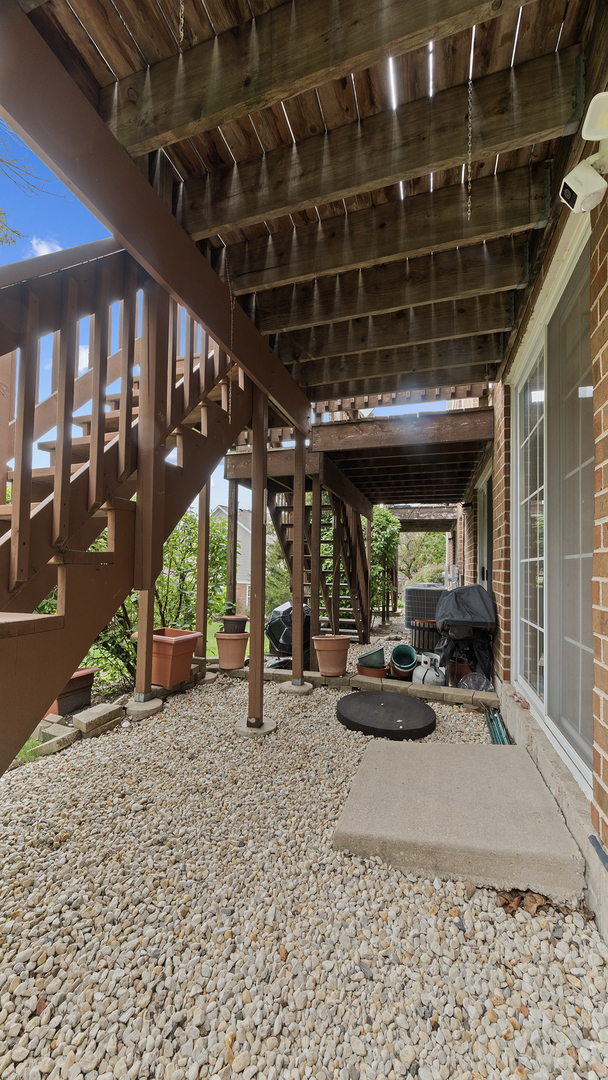 2060 Crossing Court Lombard IL 60148