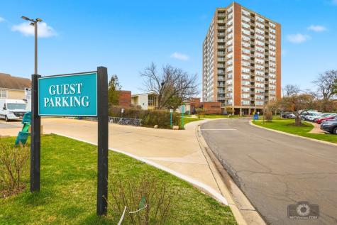 3925 Triumvera Drive Glenview IL 60025