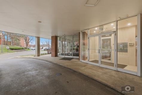3925 Triumvera Drive Glenview IL 60025