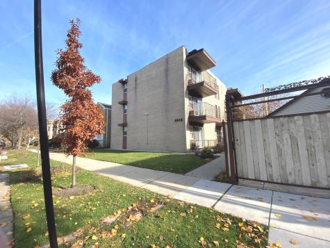 5815 North Spaulding Avenue Chicago IL 60659