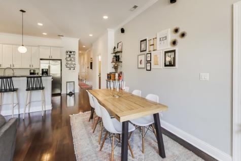 4110 North Western Avenue Chicago IL 60618