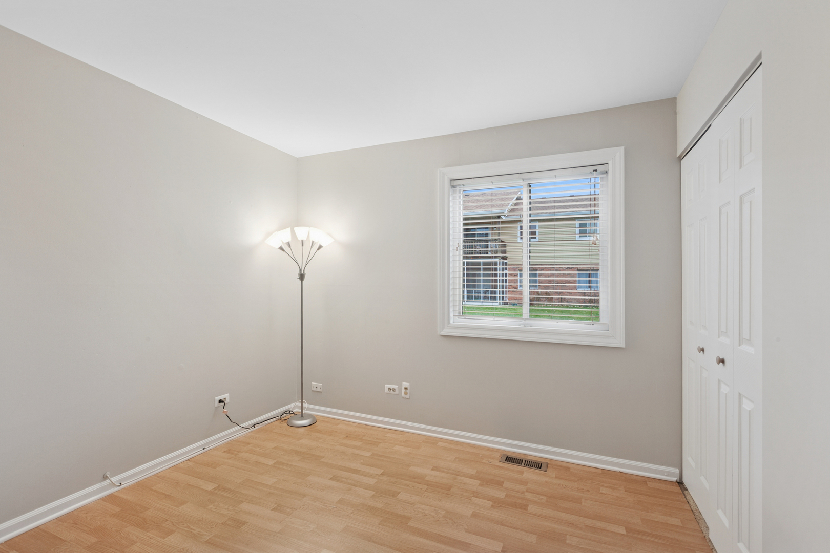 724 Maplewood Court Willowbrook IL 60527