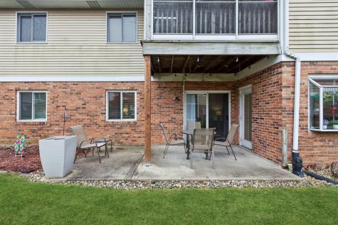 724 Maplewood Court Willowbrook IL 60527