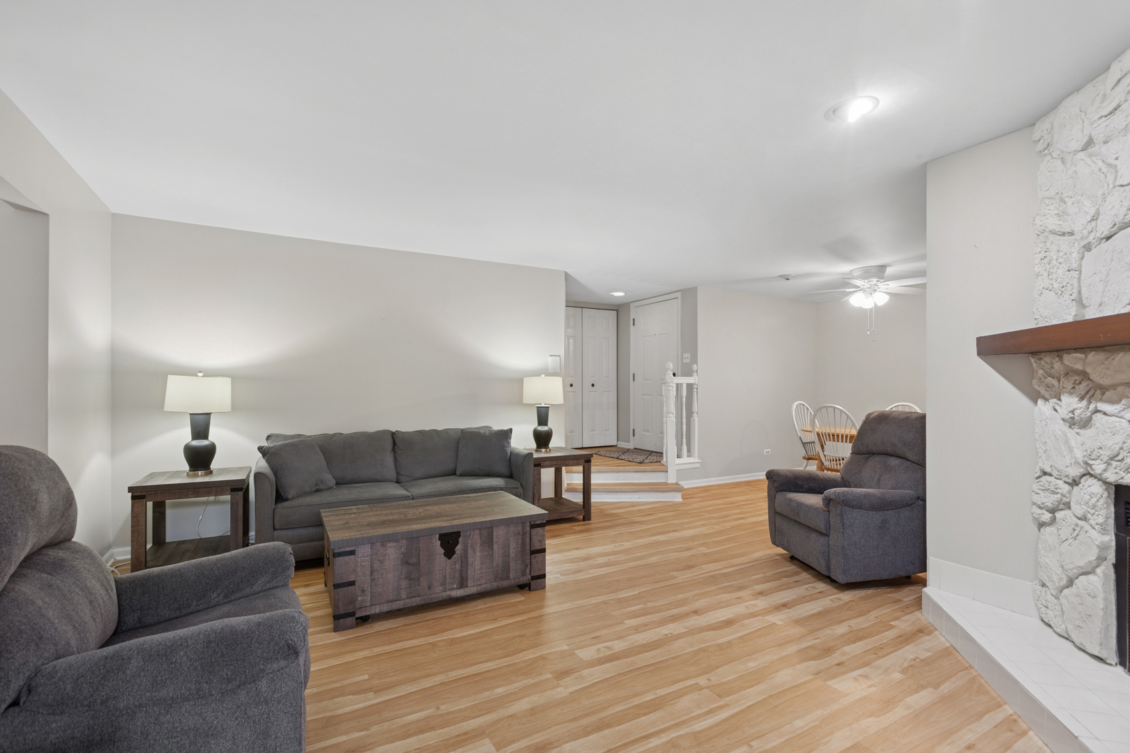 724 Maplewood Court Willowbrook IL 60527