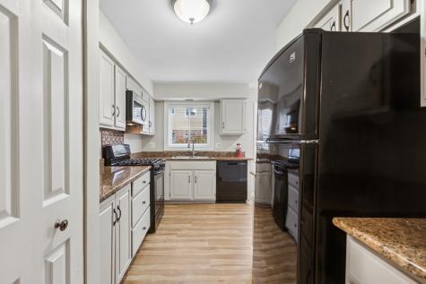 724 Maplewood Court Willowbrook IL 60527
