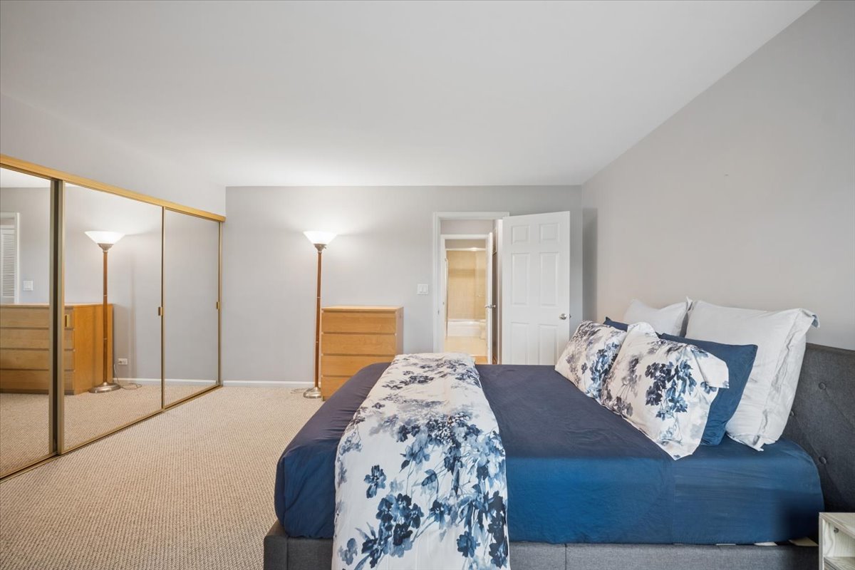 5400 Carriageway Drive Rolling Meadows IL 60008