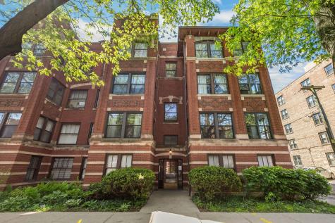 1221 East Hyde Park Boulevard Chicago IL 60615