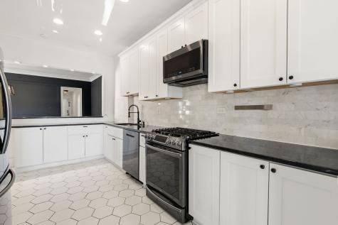 1221 East Hyde Park Boulevard Chicago IL 60615