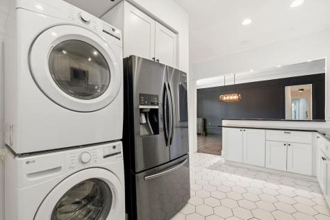 1221 East Hyde Park Boulevard Chicago IL 60615