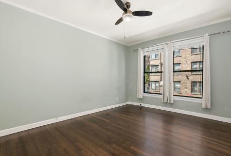 1221 East Hyde Park Boulevard Chicago IL 60615