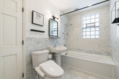1221 East Hyde Park Boulevard Chicago IL 60615