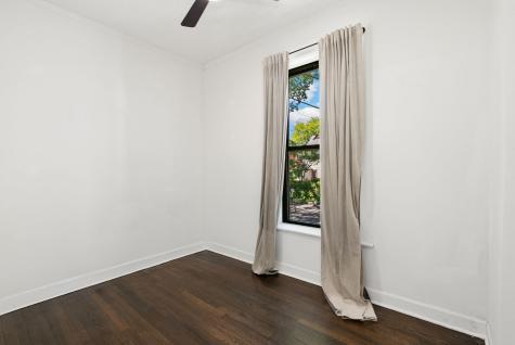 1221 East Hyde Park Boulevard Chicago IL 60615