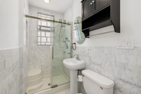 1221 East Hyde Park Boulevard Chicago IL 60615