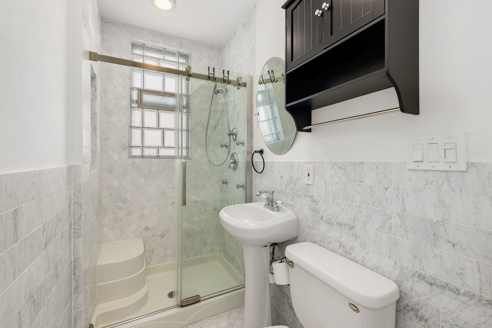 1221 East Hyde Park Boulevard Chicago IL 60615