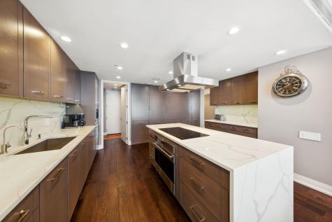 180 East Pearson Street Chicago IL 60611