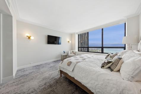 180 East Pearson Street Chicago IL 60611