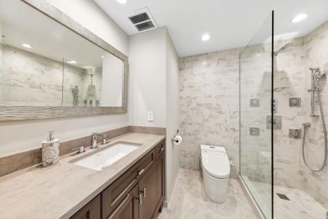 180 East Pearson Street Chicago IL 60611