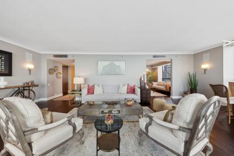 180 East Pearson Street Chicago IL 60611