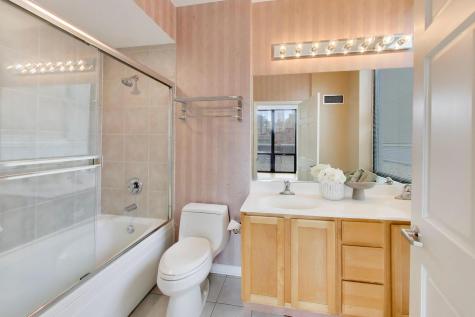 435 West Erie Street Chicago IL 60654