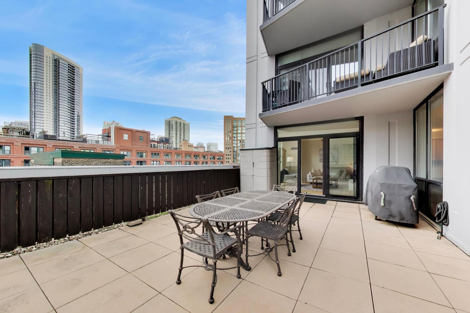 435 West Erie Street Chicago IL 60654