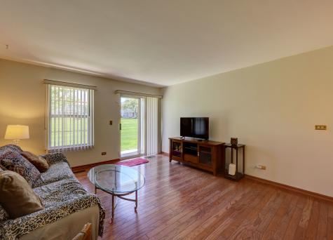 25 Coolidge Court Streamwood IL 60107