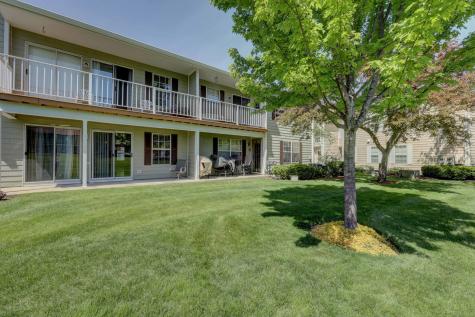25 Coolidge Court Streamwood IL 60107