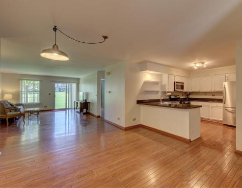 25 Coolidge Court Streamwood IL 60107
