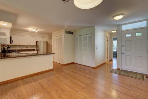 25 Coolidge Court Streamwood IL 60107