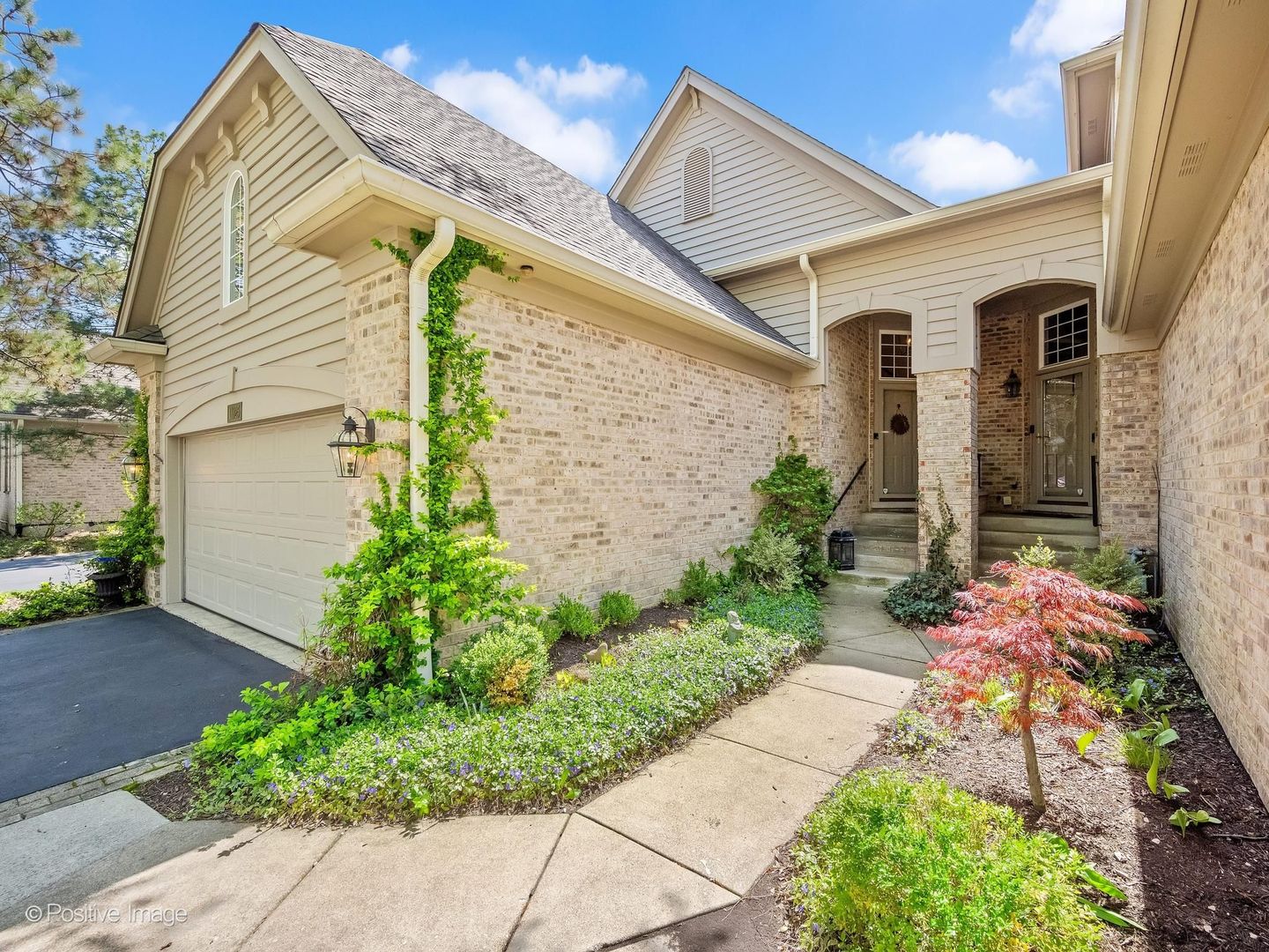 11025 Edgebrook Lane Indian Head Park IL 60525