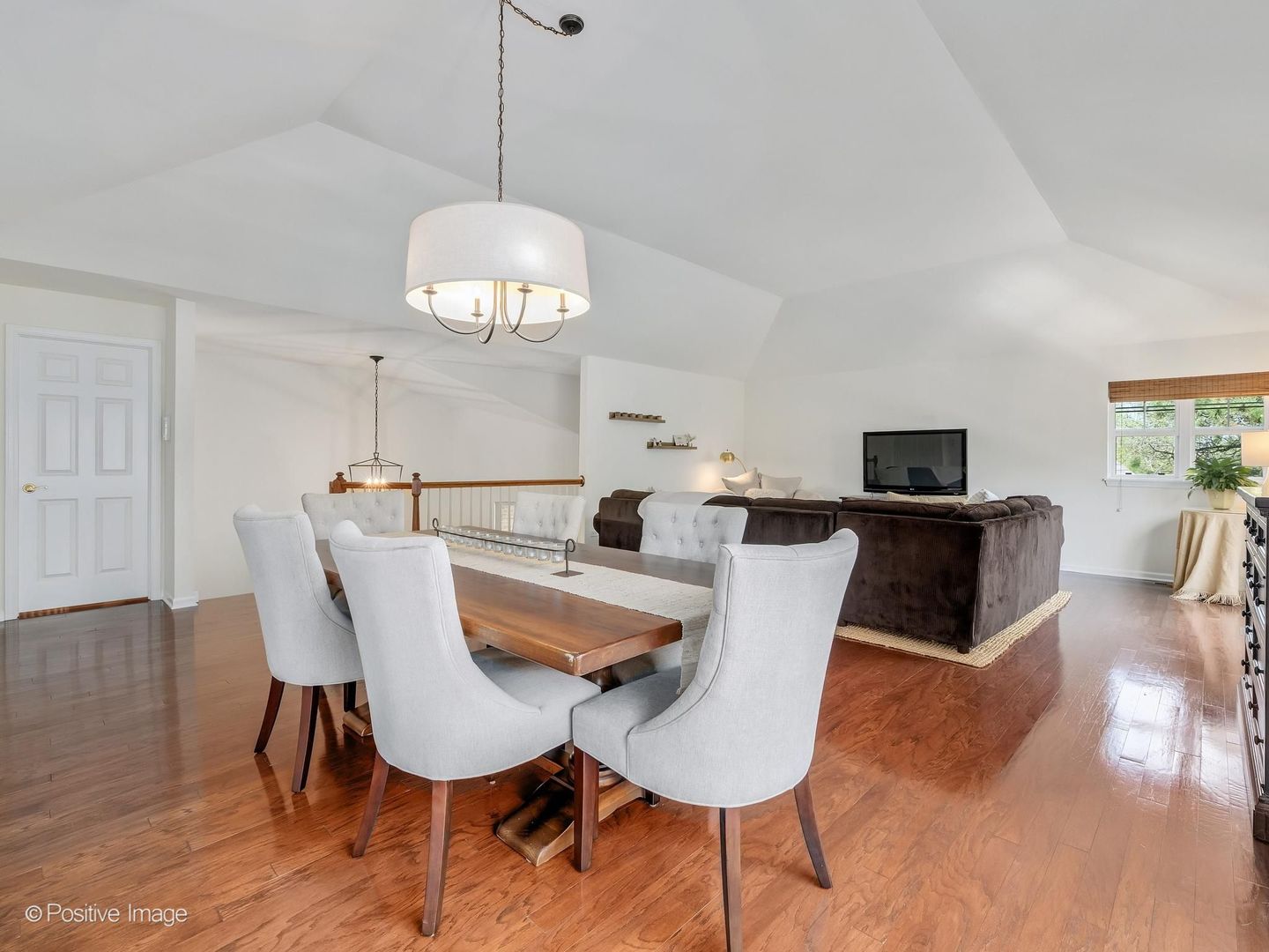 11025 Edgebrook Lane Indian Head Park IL 60525