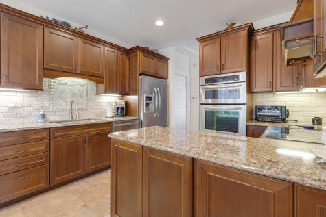 2640 Summit Drive Glenview IL 60025