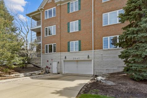 2640 Summit Drive Glenview IL 60025