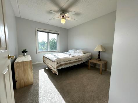 710 Creekside Drive Mount Prospect IL 60056