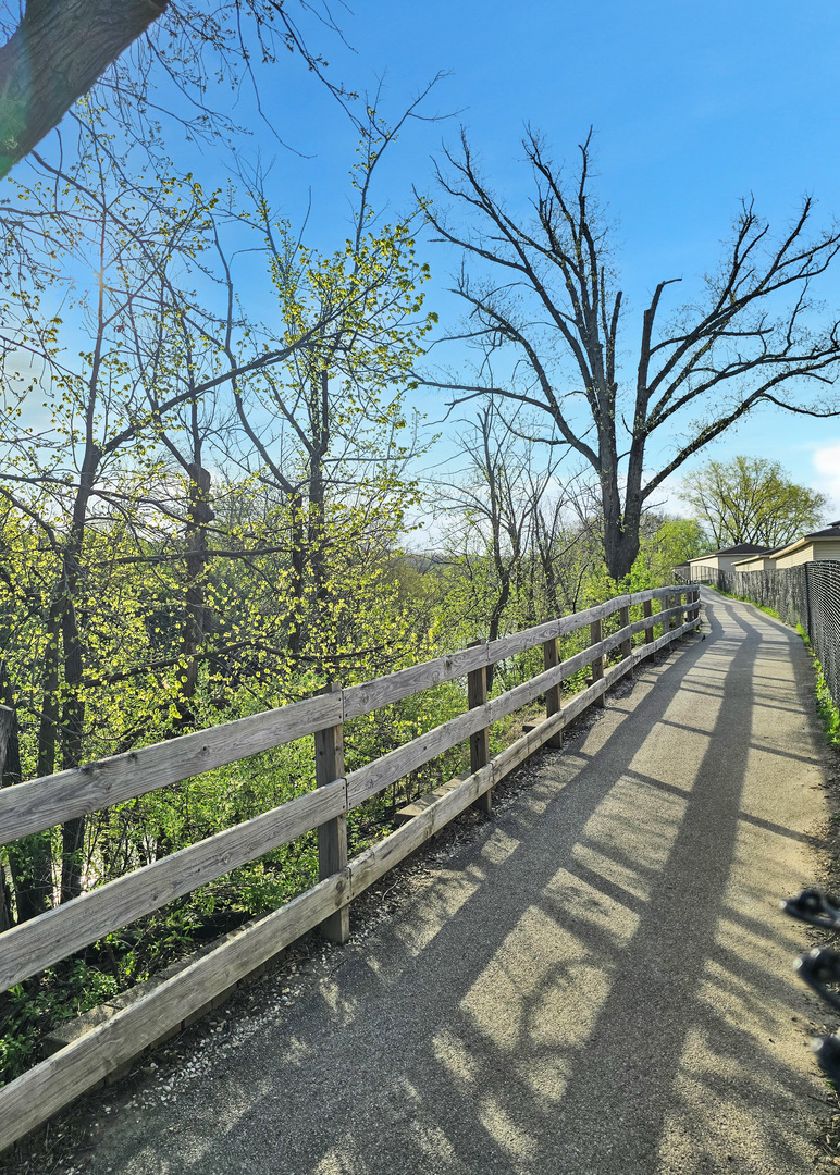 500 Valley Drive Naperville IL 60563