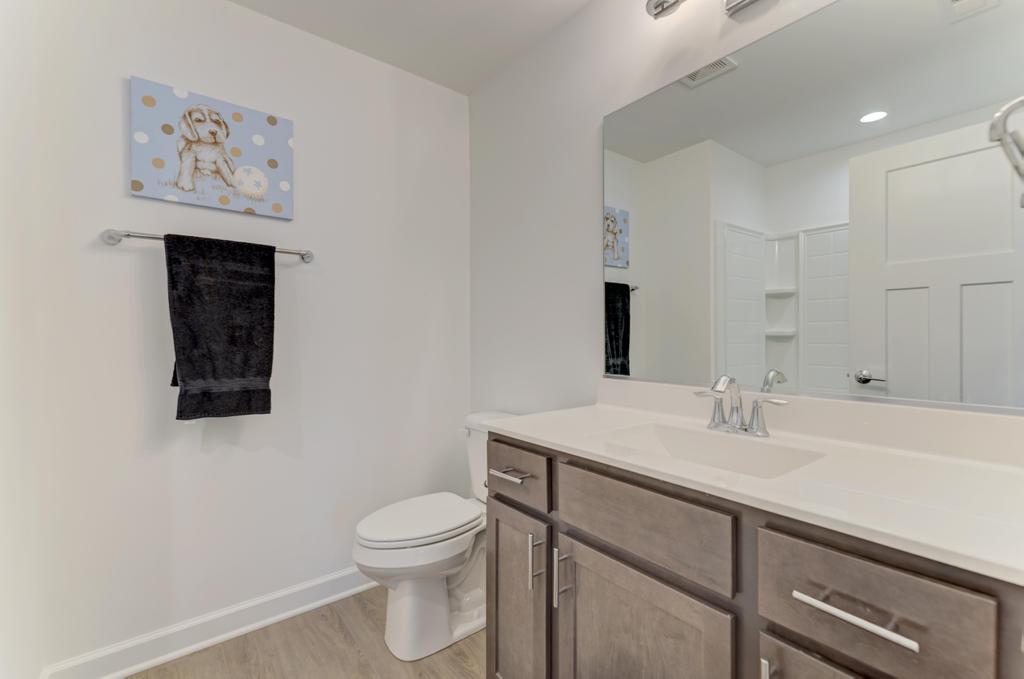 257 North Masters Drive Addison IL 60101