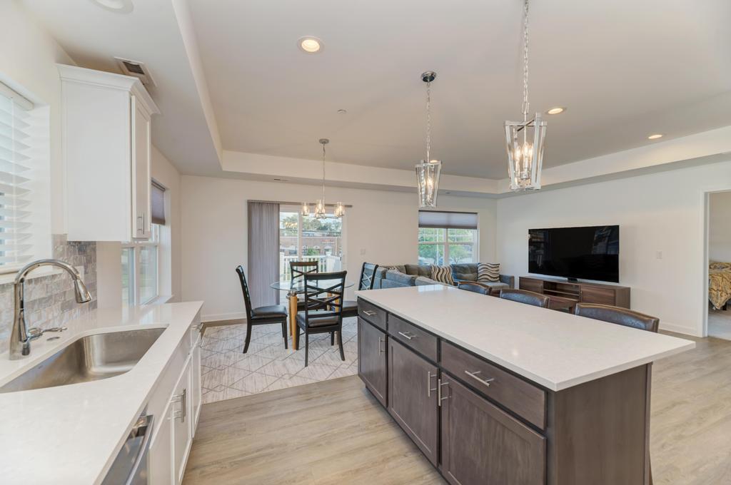 257 North Masters Drive Addison IL 60101