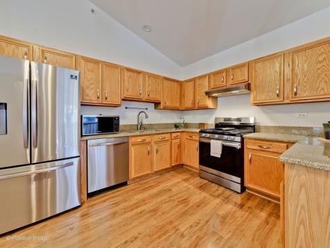 121 Commons Court Wheeling IL 60090