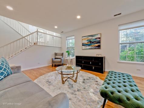 121 Commons Court Wheeling IL 60090