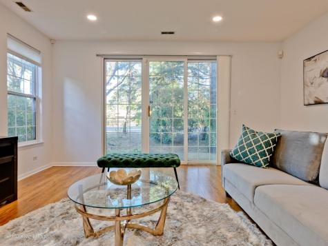 121 Commons Court Wheeling IL 60090