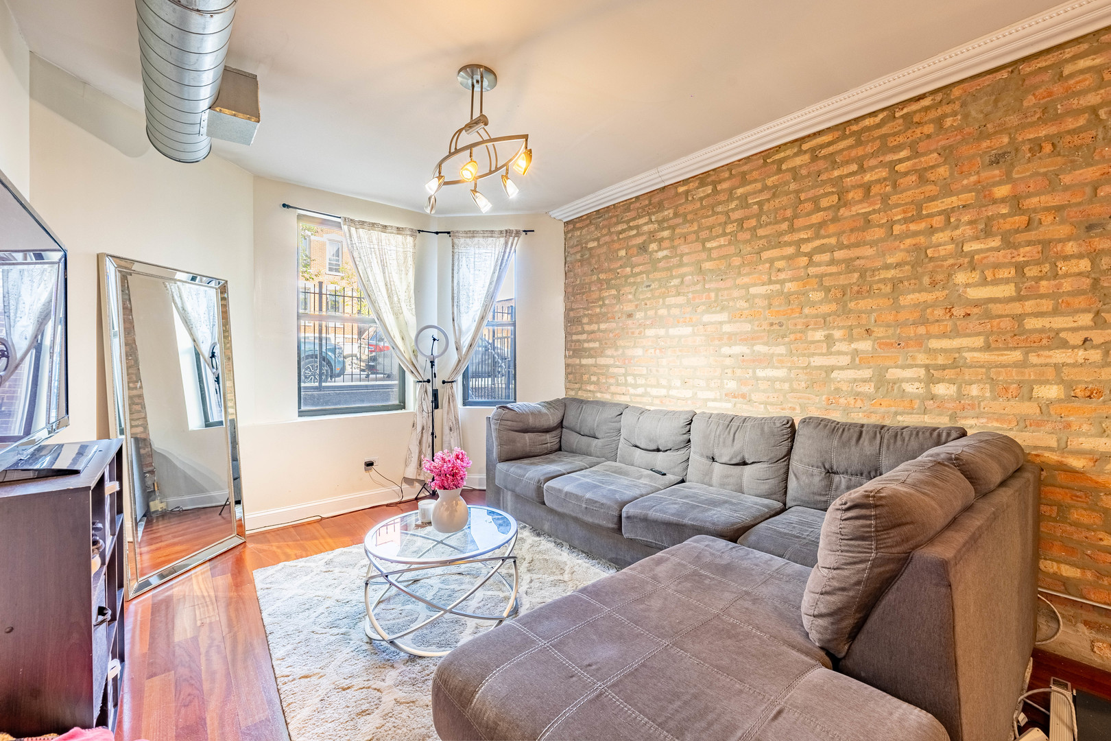 2029 West Coulter Street Chicago IL 60608