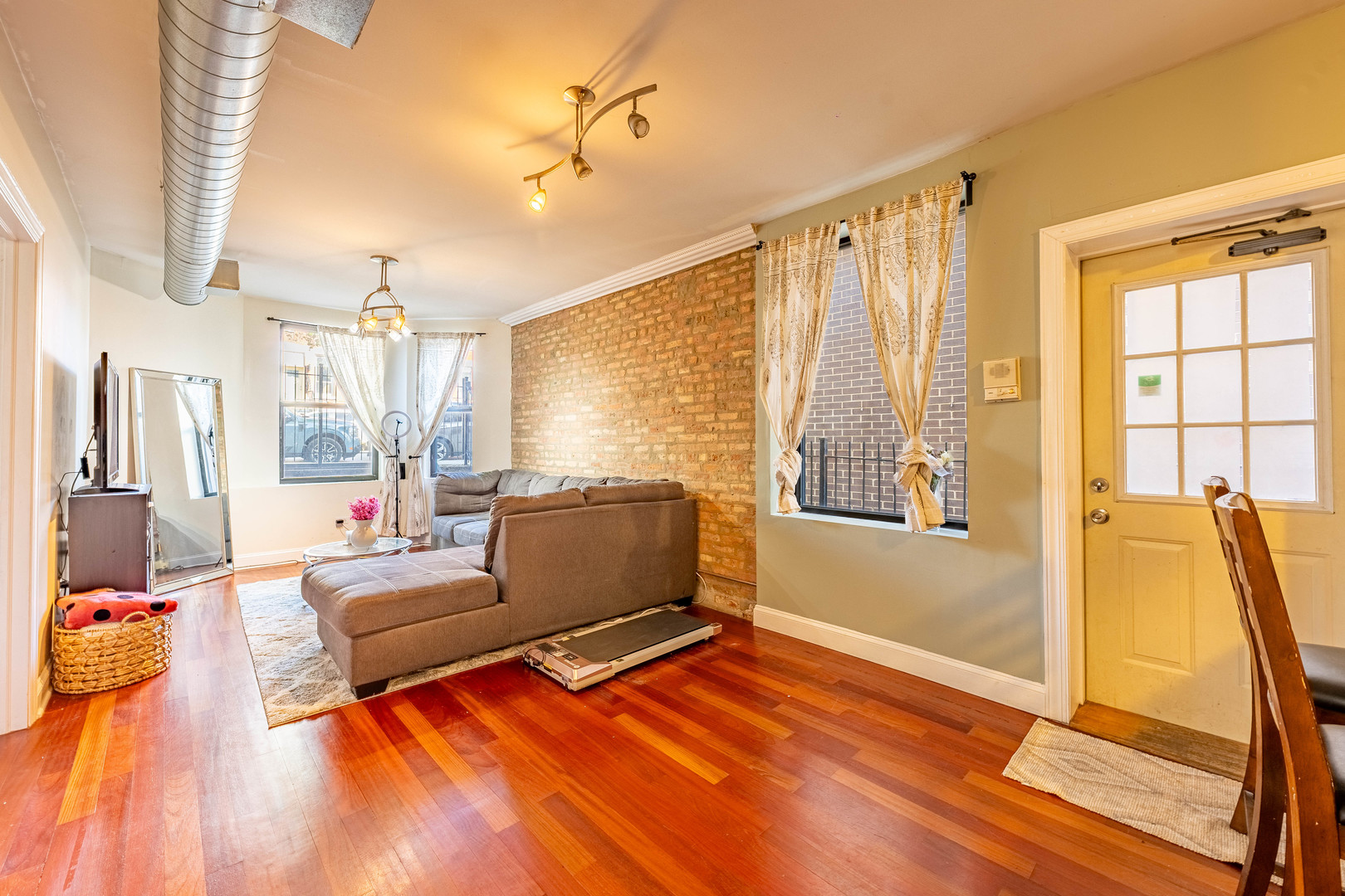 2029 West Coulter Street Chicago IL 60608