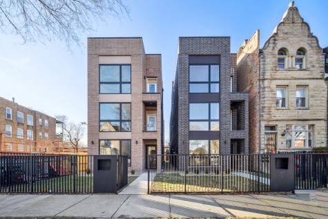 4208 South Calumet Avenue Chicago IL 60653