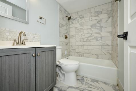 1320 Lore Lane Lombard IL 60148