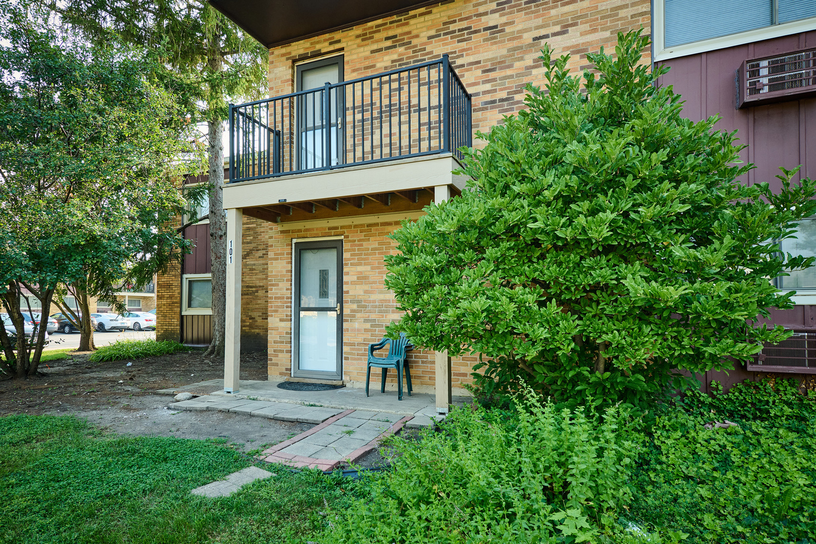 1320 Lore Lane Lombard IL 60148
