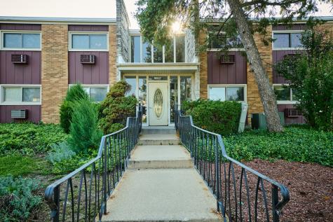 1320 Lore Lane Lombard IL 60148
