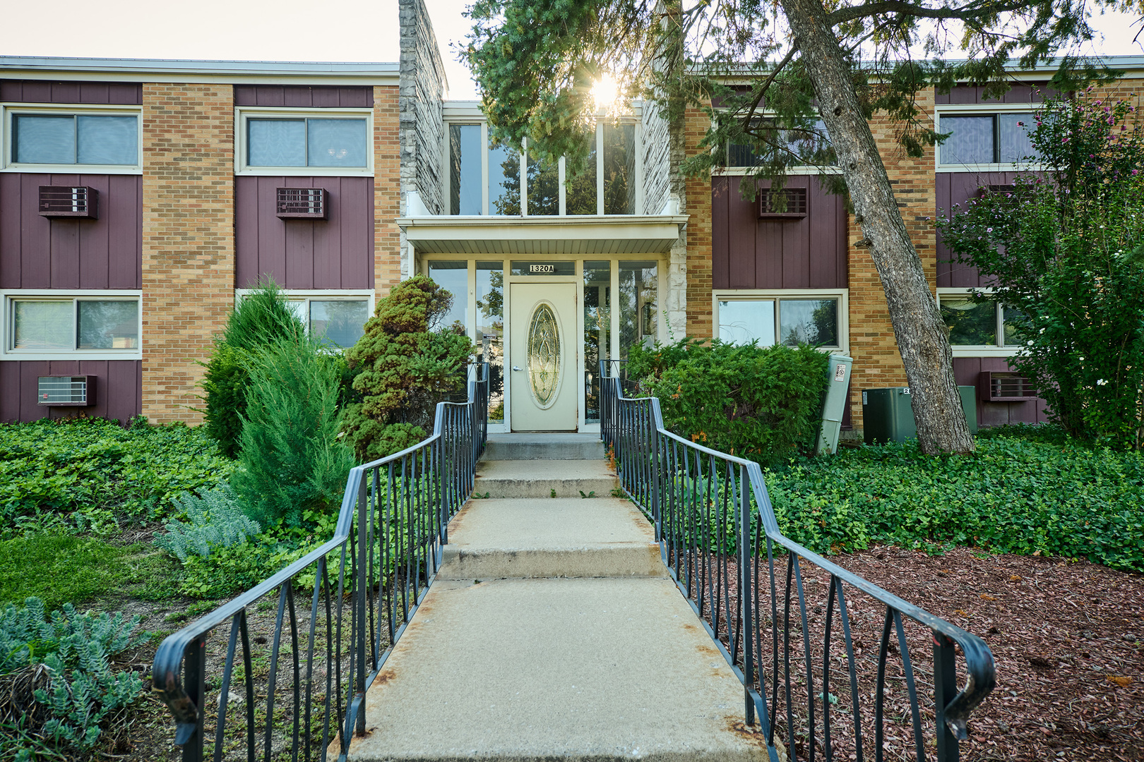 1320 Lore Lane Lombard IL 60148