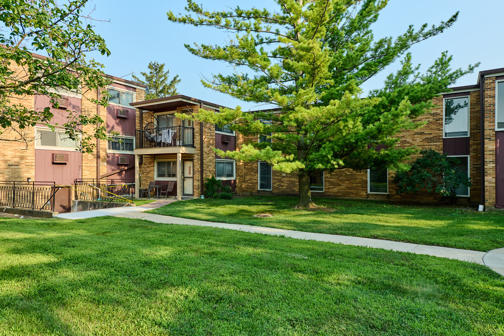 1320 Lore Lane Lombard IL 60148