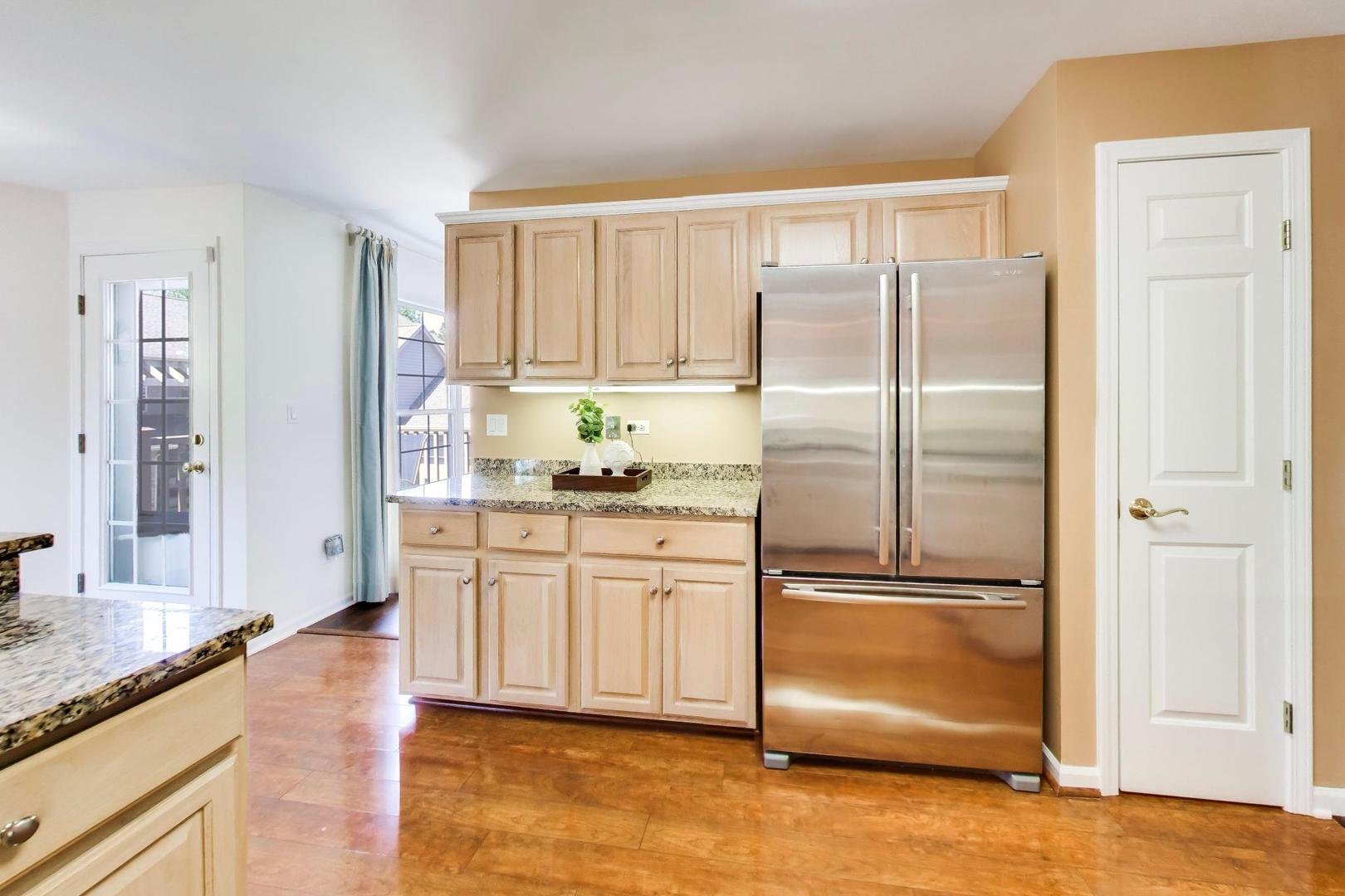11171 Edgebrook Lane Indian Head Park IL 60525