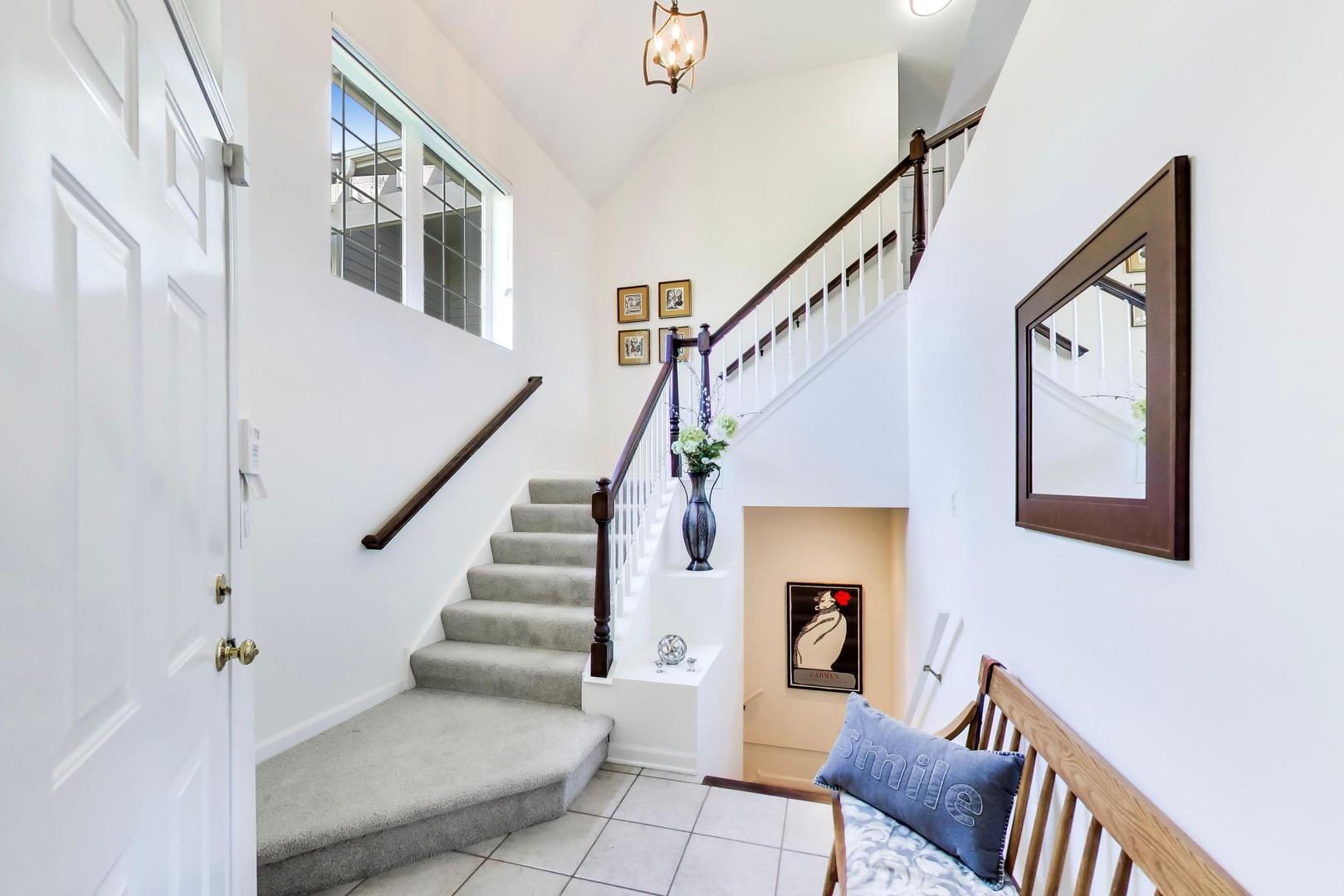 11171 Edgebrook Lane Indian Head Park IL 60525