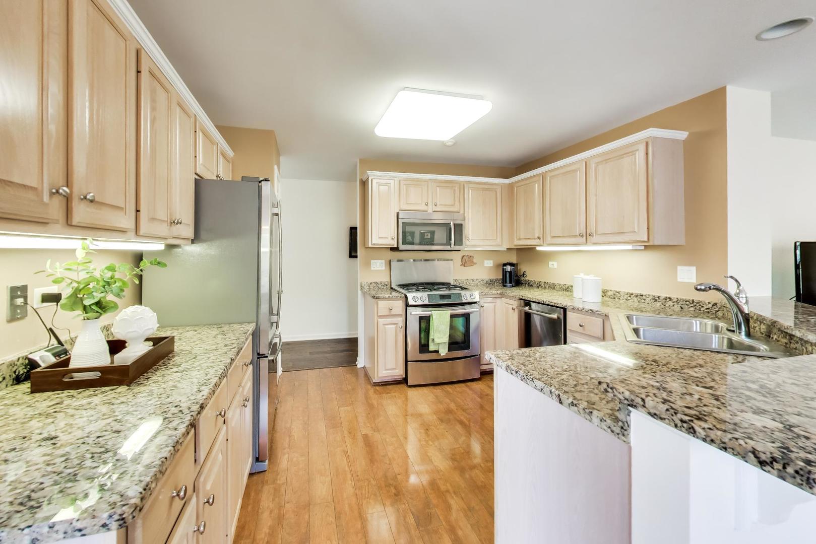 11171 Edgebrook Lane Indian Head Park IL 60525
